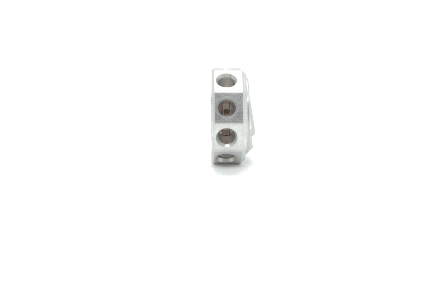 Multihex H7A: Erweiterung für Makita Akkuschrauber. Aluminium-Halter mit Platz für 7 Bits und einen Bithalter. Magnetische Befestigung der Bits. Zusätzliche Sicherung des Bithalters durch ein Druckstück. Formschlüssige Montage am Akkuschrauber. Montage freiwählbar und jederzeit änderbar.SKU:100107120023