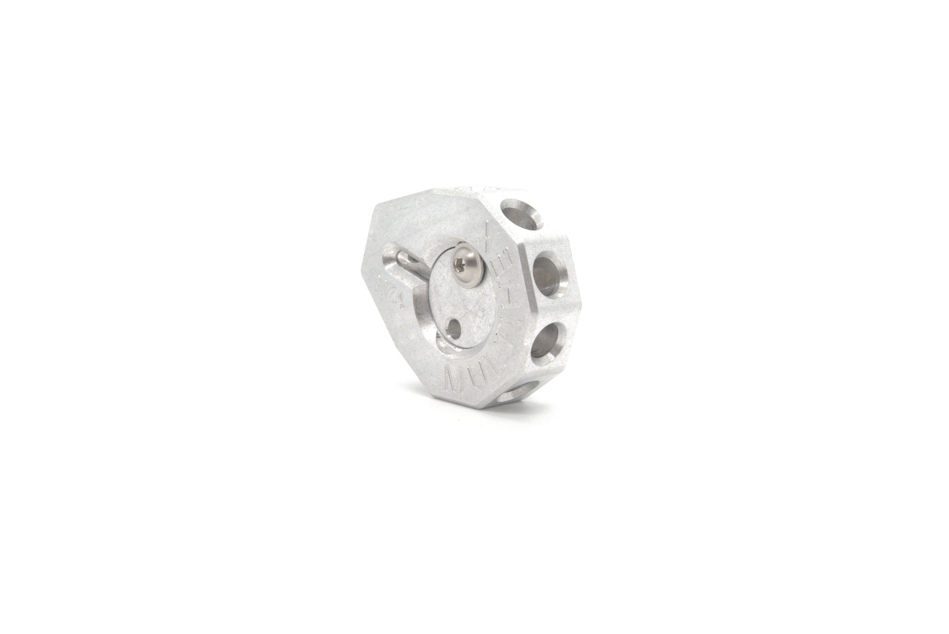 Multihex H7A: Erweiterungsset für Makita Akkuschrauber. Aluminium-Halter mit Platz für 7 Bits und einen Bithalter. Magnetische Befestigung der Bits. Zusätzliche Sicherung des Bithalters durch ein Druckstück. Formschlüssige Montage am Akkuschrauber. Montage freiwählbar und jederzeit änderbar.SKU:100107120023