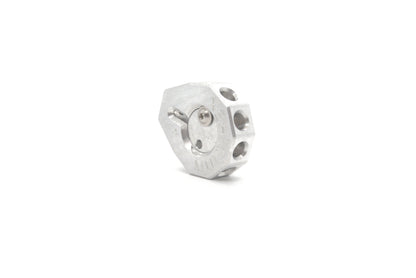 Multihex H7A: Erweiterungsset für Makita Akkuschrauber. Aluminium-Halter mit Platz für 7 Bits und einen Bithalter. Magnetische Befestigung der Bits. Zusätzliche Sicherung des Bithalters durch ein Druckstück. Formschlüssige Montage am Akkuschrauber. Montage freiwählbar und jederzeit änderbar.SKU:100107120023