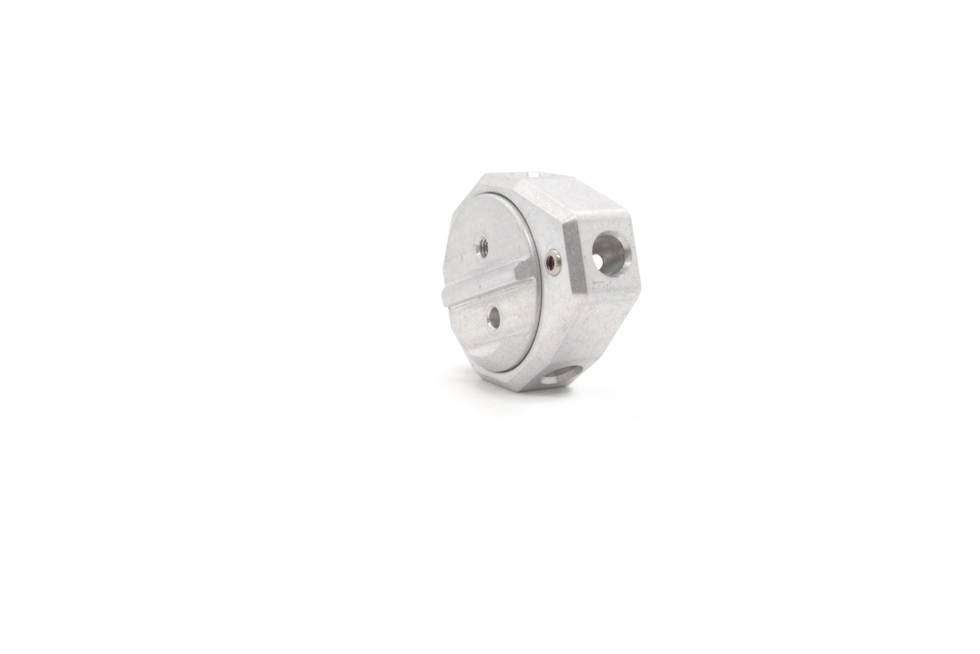 Multihex H7A: Erweiterung für Makita Akkuschrauber. Aluminium-Halter mit Platz für 7 Bits und einen Bithalter. Magnetische Befestigung der Bits. Zusätzliche Sicherung des Bithalters durch ein Druckstück. Formschlüssige Montage am Akkuschrauber. Montage freiwählbar und jederzeit änderbar.SKU:100107120023